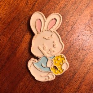Vintage Bunny Pin